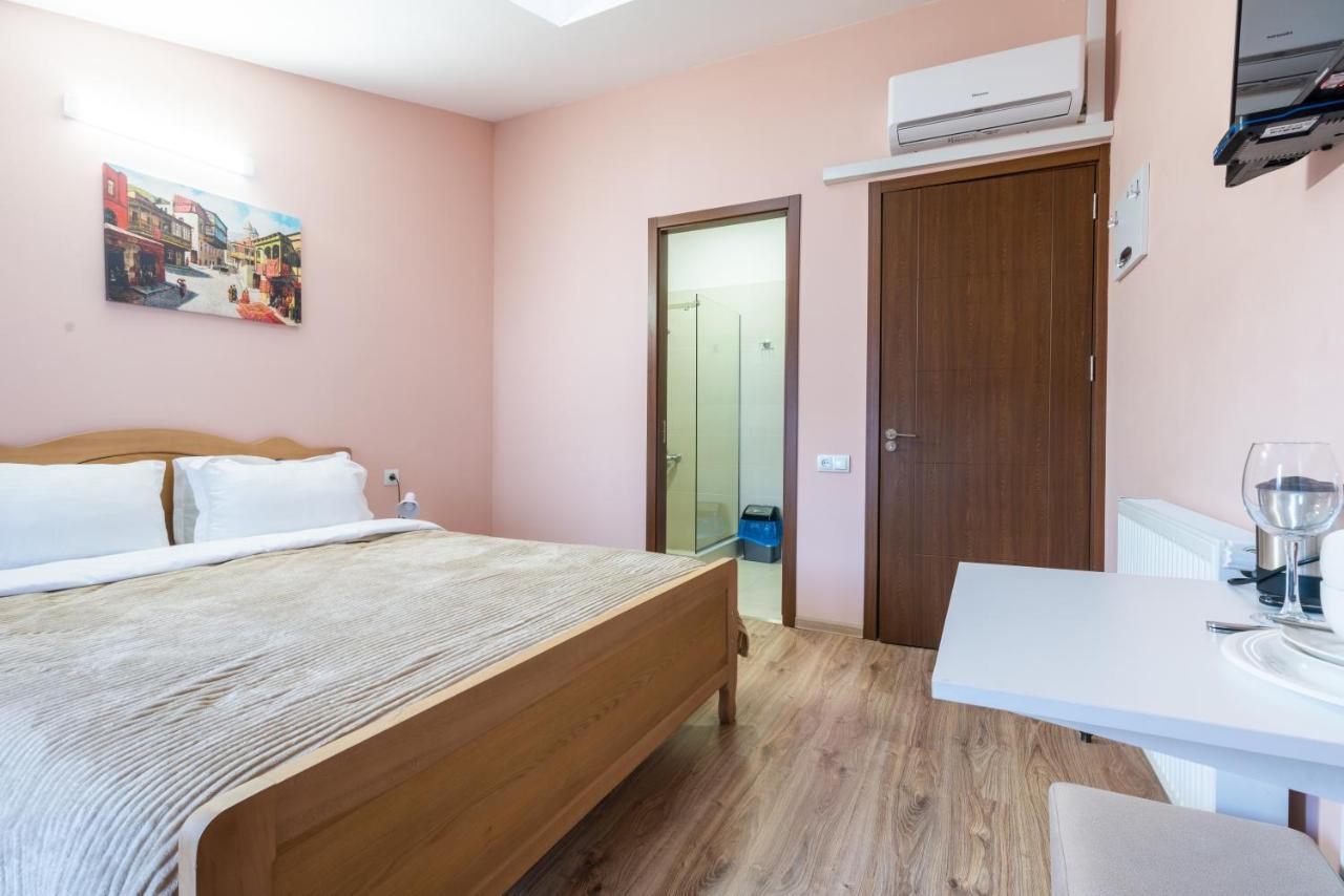 Hb Apartments Laghidze ティビリシ エクステリア 写真